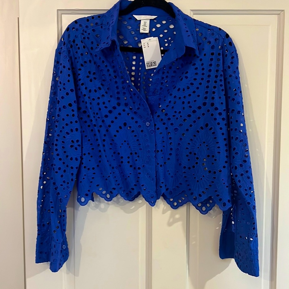 H&M cobalt blue eyelet crop blouse NWT